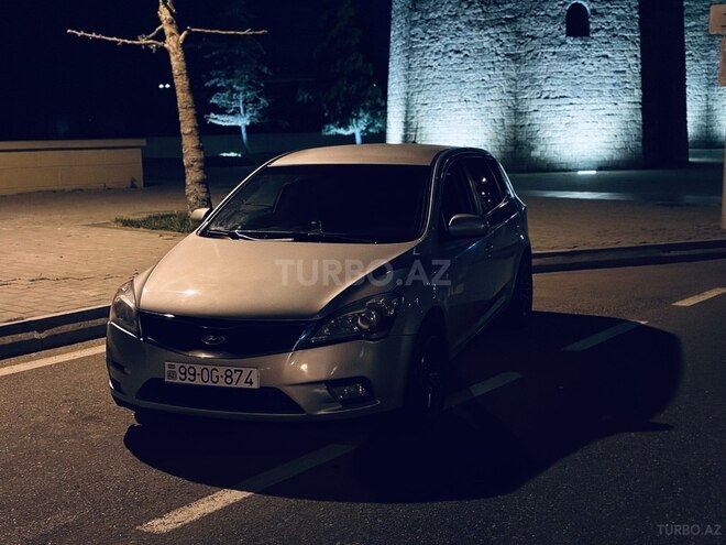 Kia Ceed 2010, 297,000 km - 1.6 л - Bakı