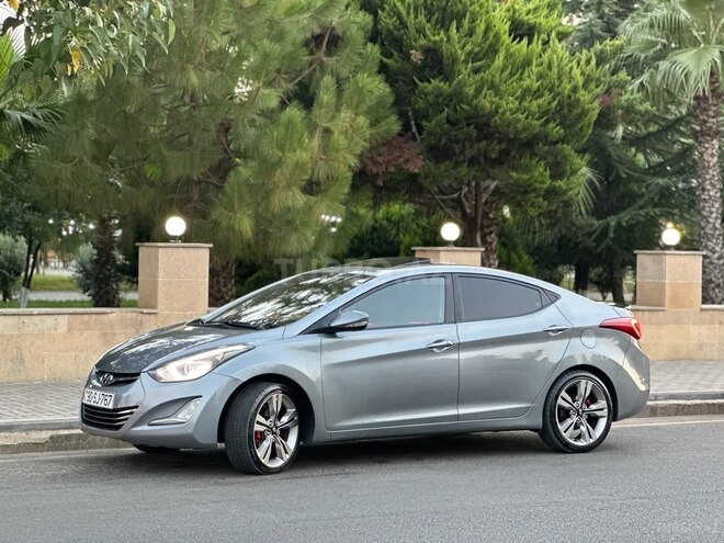 Hyundai Elantra 2013, 230,000 km - 1.8 l - Masallı