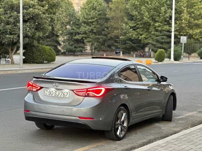 Hyundai Elantra 2013, 230,000 km - 1.8 l - Masallı