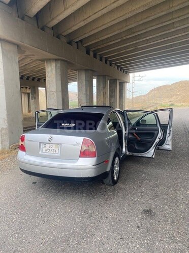 Volkswagen Passat 2002, 237,000 km - 2.8 l - Bakı