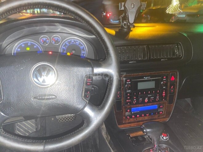Volkswagen Passat 2002, 237,000 km - 2.8 l - Bakı