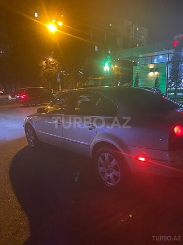 Volkswagen Passat 2002, 237,000 km - 2.8 l - Bakı