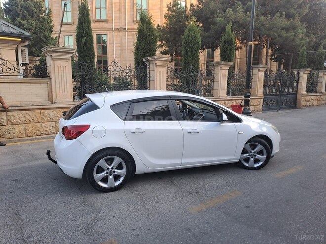 Opel Astra 2011, 247,692 km - 1.3 l - Bakı