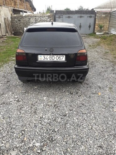Volkswagen Golf 1997, 370,903 km - 2.0 l - Qax