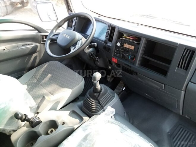 Isuzu  2024, 4,500 km - 2.5 l - Gəncə