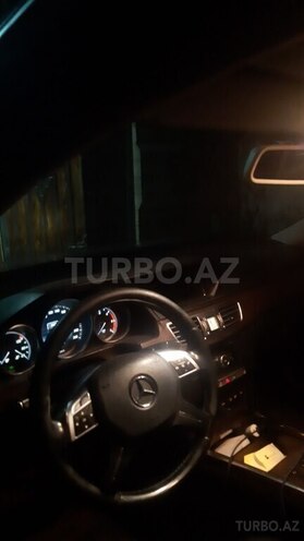 Mercedes E 200 2013, 270,000 km - 2.1 l - Bərdə