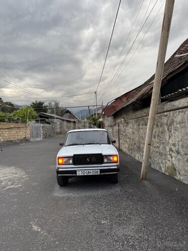 LADA (VAZ) 2107 2007, 268,000 km - 1.6 l - Qax