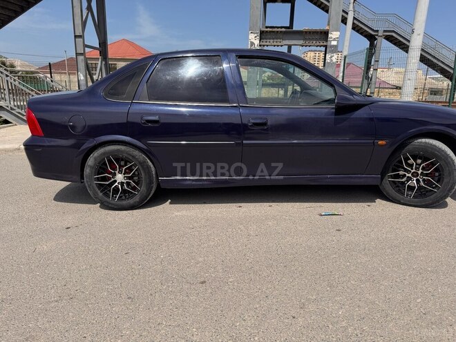 Opel Vectra 1998, 350,000 km - 1.8 l - Sumqayıt