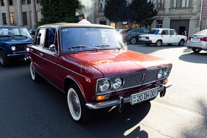 LADA (VAZ) 2103 1977, 100,000 km - 1.3 l - Gəncə