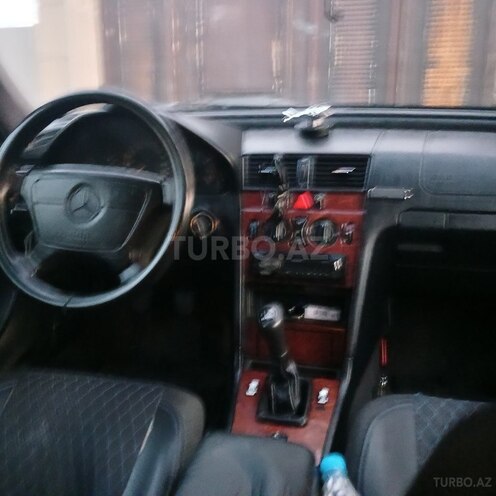 Mercedes C 180 1998, 219,765 km - 1.8 l - Zaqatala