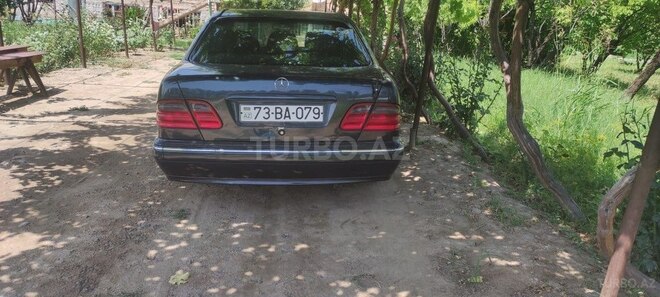 Mercedes E 270 2001, 500,000 km - 2.7 l - Naxçıvan