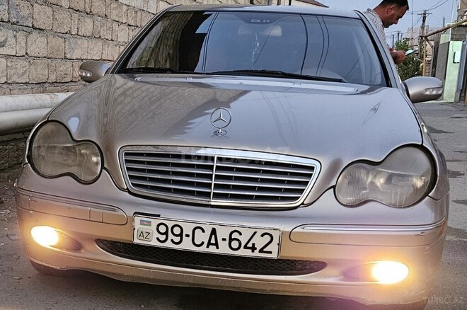 Mercedes C 240 2001, 30,030 km - 2.6 л - Bakı