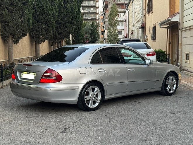 Mercedes E 280-4