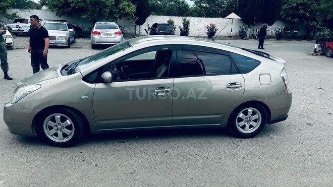 Toyota Prius 2008, 281,635 km - 1.5 l - Gəncə