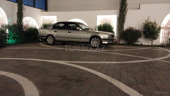 BMW 525 1992, 350,000 km - 2.5 l - Bakı