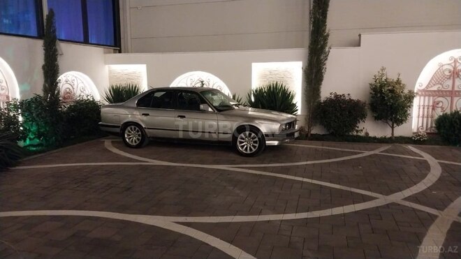 BMW 525 1992, 350,000 km - 2.5 l - Bakı