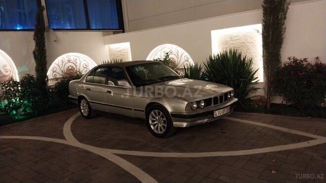 BMW 525 1992, 350,000 km - 2.5 l - Bakı
