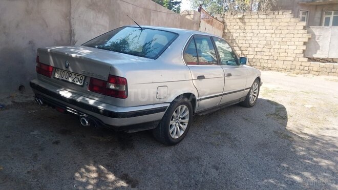 BMW 525 1992, 350,000 km - 2.5 l - Bakı