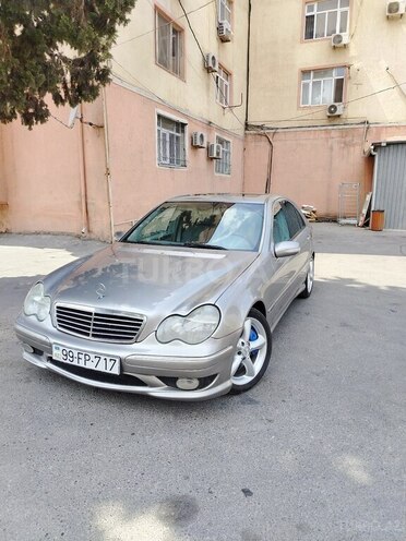Mercedes C 230 2005, 220,000 km - 2.5 l - Sumqayıt