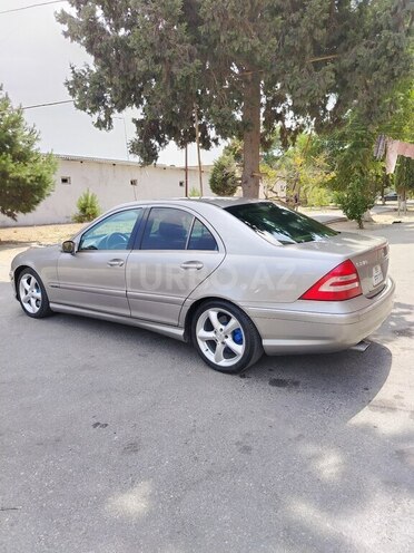 Mercedes C 230 2005, 220,000 km - 2.5 l - Sumqayıt