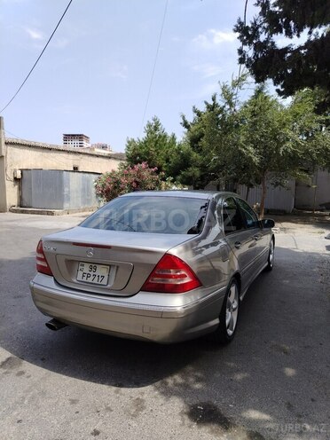Mercedes C 230 2005, 220,000 km - 2.5 l - Sumqayıt