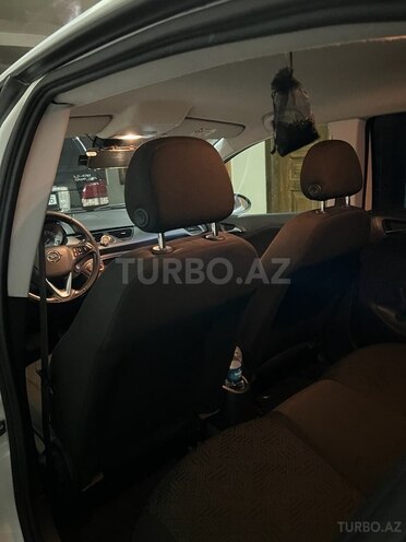 Opel Corsa 2017, 225,000 km - 1.4 l - Quba