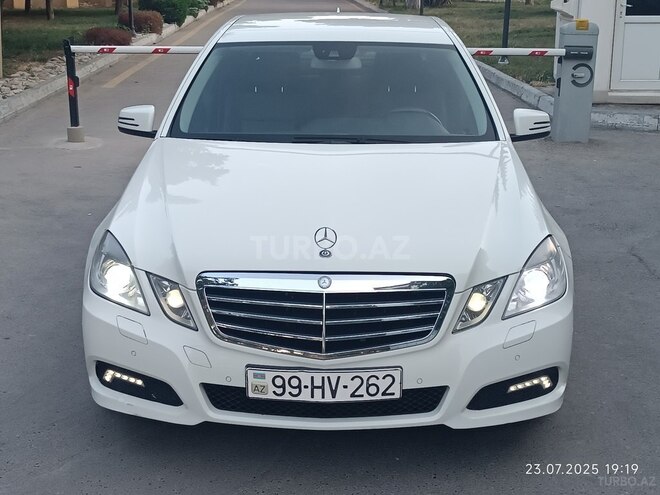 Mercedes E 200 2009, 258,000 km - 1.8 л - Bakı