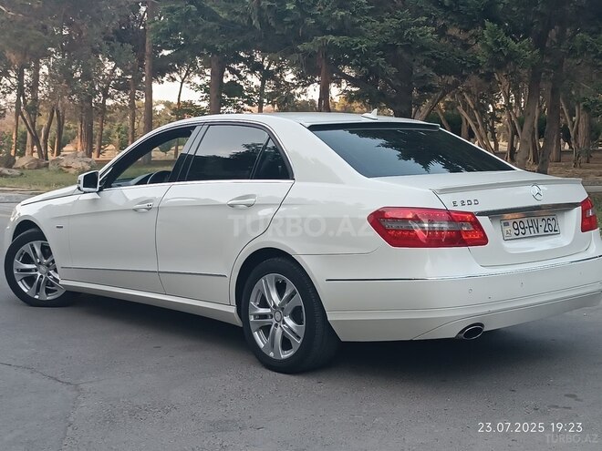 Mercedes E 200 2009, 258,000 km - 1.8 л - Bakı