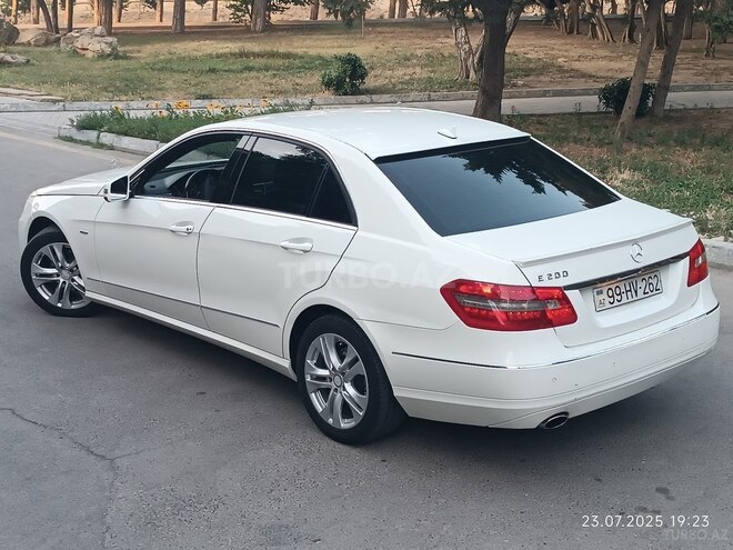 Mercedes E 200 2009, 258,000 km - 1.8 л - Bakı