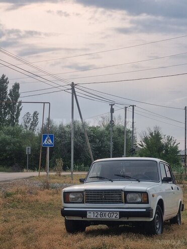LADA (VAZ) 2107 2006, 200,000 km - 1.6 l - Salyan