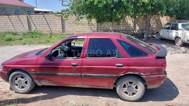 Ford Escort 1997, 250,000 km - 1.6 l - Xaçmaz