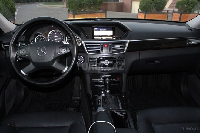 Mercedes E 220 d 2010, 267,000 km - 2.1 l - Bakı