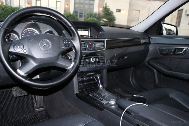 Mercedes E 220 d 2010, 267,000 km - 2.1 l - Bakı