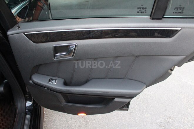 Mercedes E 220 d 2010, 267,000 km - 2.1 l - Bakı