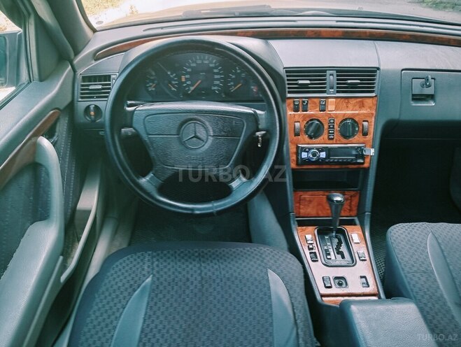 Mercedes C 220 1993, 495,000 km - 2.2 l - Bakı