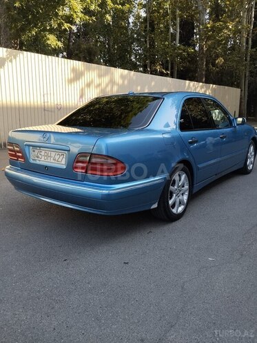 Mercedes E 240 1998, 245,000 km - 2.4 l - Mingəçevir