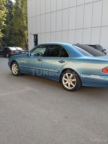 Mercedes E 240 1998, 245,000 km - 2.4 l - Mingəçevir