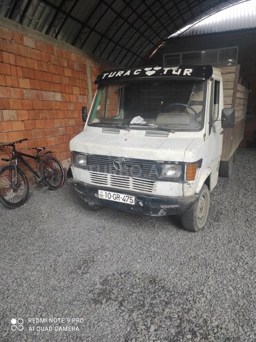 Mercedes 410 D 1978, 350,000 km - 2.3 l - Zaqatala