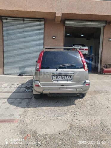 Nissan X-Trail 2001, 182,000 km - 2.0 l - Qazax