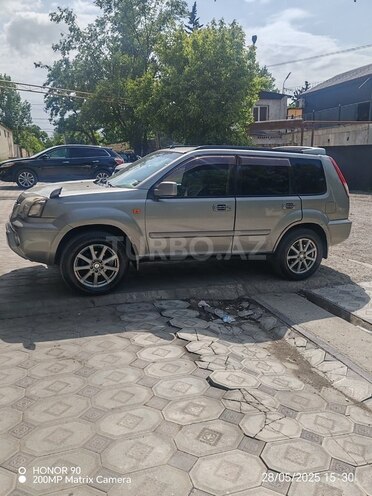 Nissan X-Trail 2001, 182,000 km - 2.0 l - Qazax
