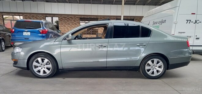 Volkswagen Passat 2006, 195,200 km - 2.0 l - Gəncə