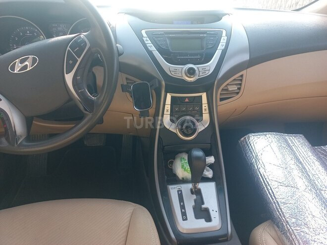 Hyundai Elantra 2011, 3,000,000 km - 1.8 l - Bakı