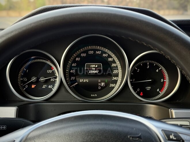 Mercedes E 220 d 2015, 220,000 km - 2.2 l - Gəncə