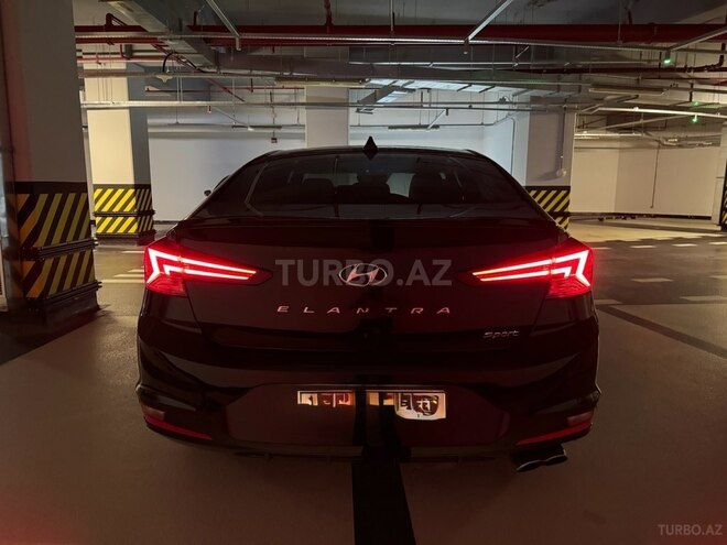 Hyundai Elantra 2019, 103,825 km - 1.6 l - Bakı