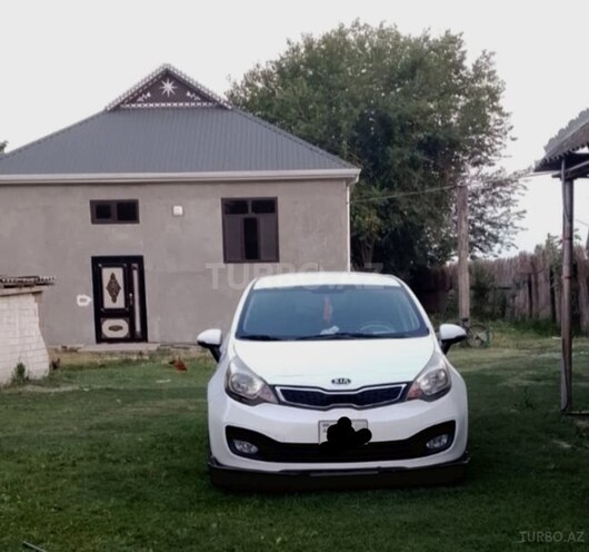 Kia Rio 2011, 200,000 km - 1.6 l - Ucar