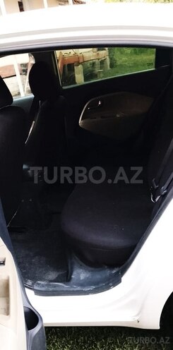 Kia Rio 2011, 200,000 km - 1.6 l - Ucar