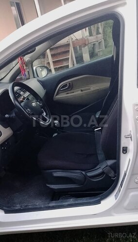 Kia Rio 2011, 200,000 km - 1.6 l - Ucar