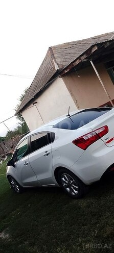 Kia Rio 2011, 200,000 km - 1.6 l - Ucar