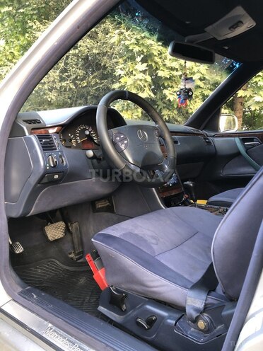 Mercedes E 240 1999, 304,748 km - 2.4 l - Ağcabədi