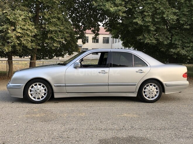 Mercedes E 240 1999, 304,748 km - 2.4 l - Ağcabədi